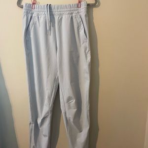 Under Armour Squad Warm Up Pant - Small. EUC